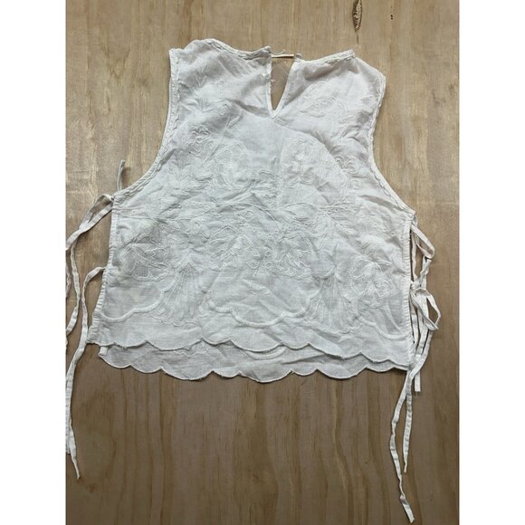 Free People White Faded Gardens Tank Size S Embroidered Floral Ties 2025 Scallop - Picture 7 of 7